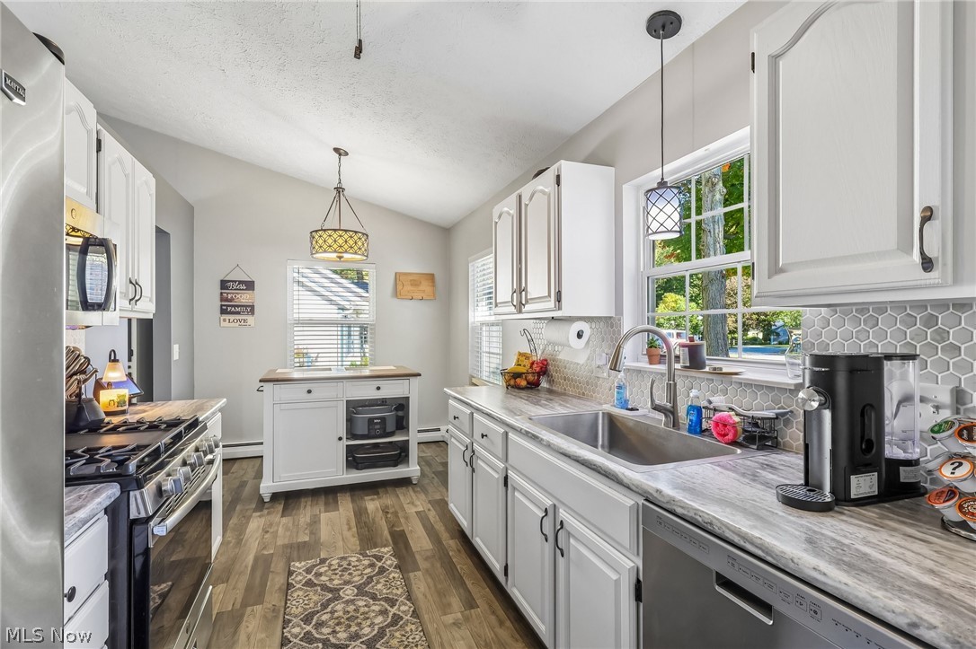 638 Sunset Drive Madison OH 44057
