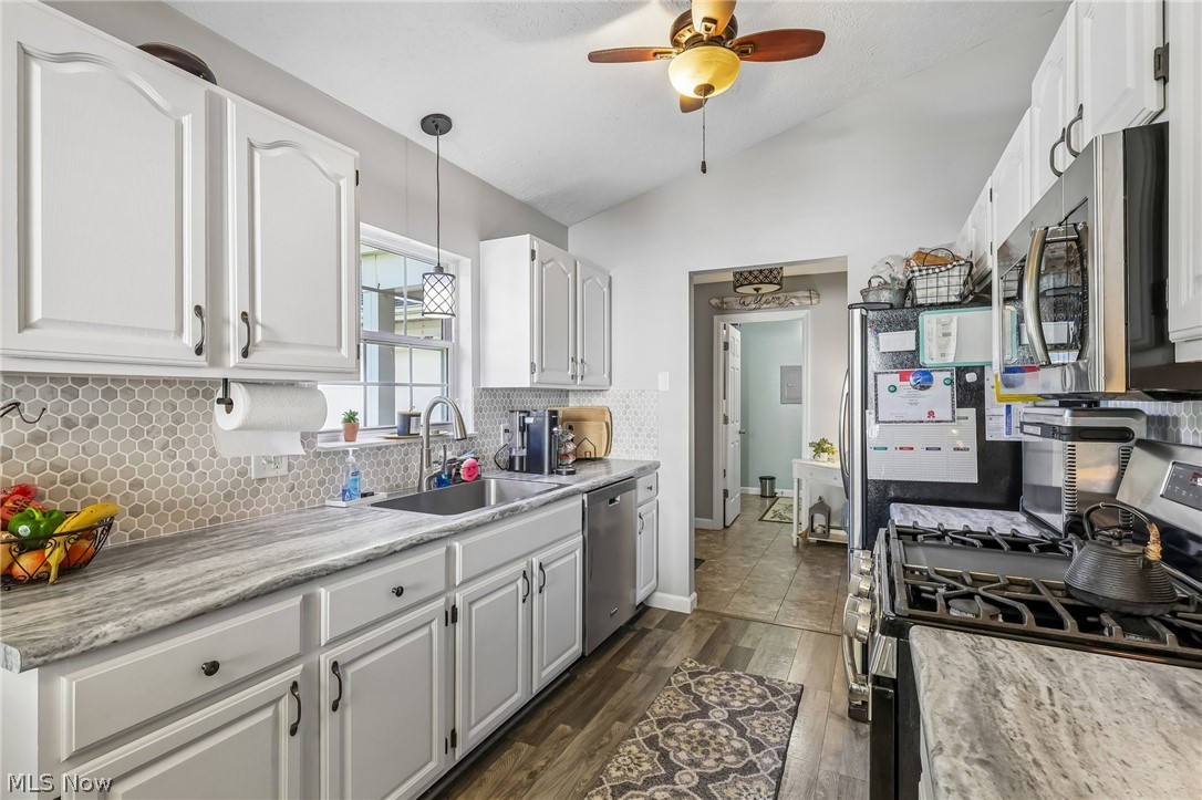 638 Sunset Drive Madison OH 44057