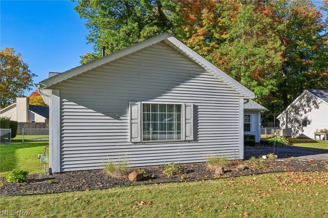 638 Sunset Drive Madison OH 44057