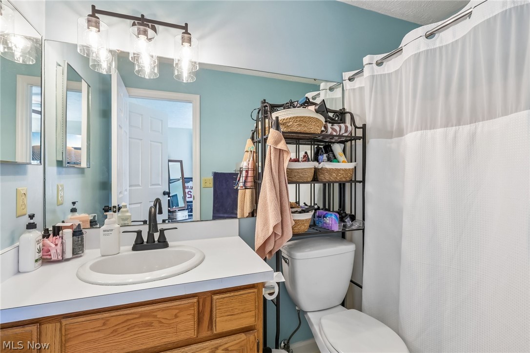 638 Sunset Drive Madison OH 44057