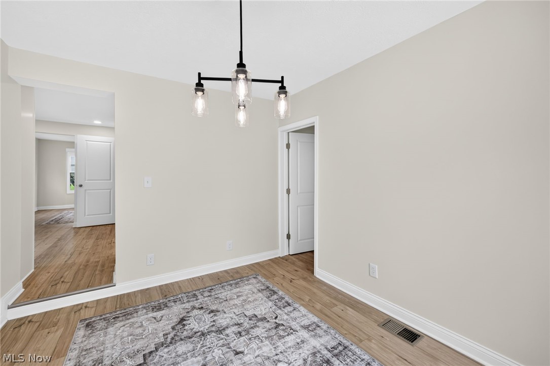 208 Sunset Road Avon Lake OH 44012