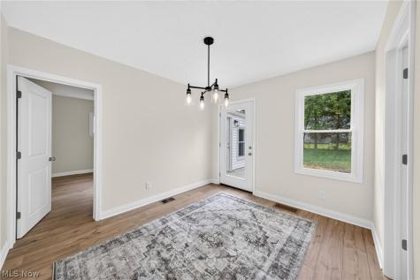 208 Sunset Road Avon Lake OH 44012