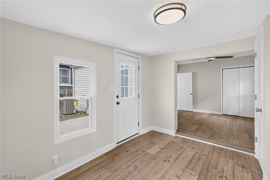 208 Sunset Road Avon Lake OH 44012