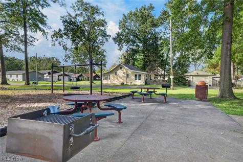 208 Sunset Road Avon Lake OH 44012