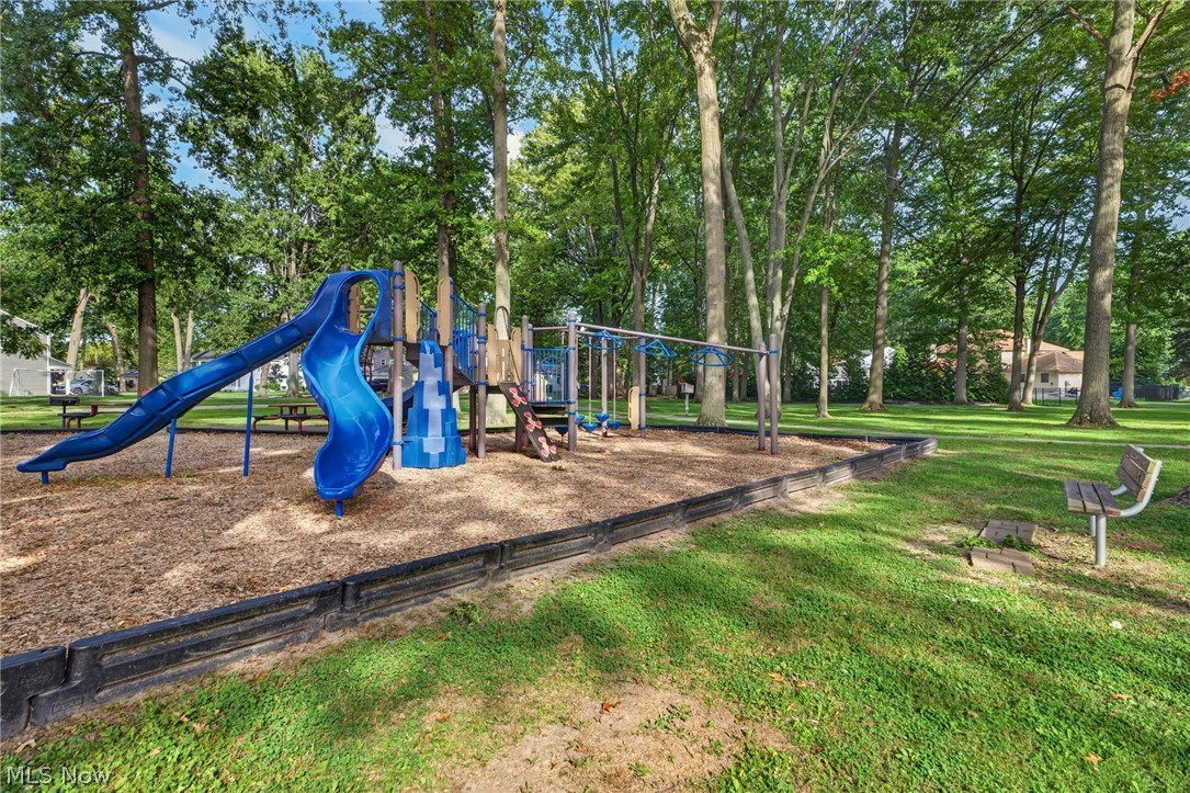 208 Sunset Road Avon Lake OH 44012