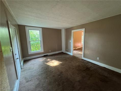 2218 Forestdale Avenue Cleveland OH 44109