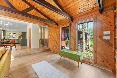 10172 Old Orchard Drive Brecksville OH 44141