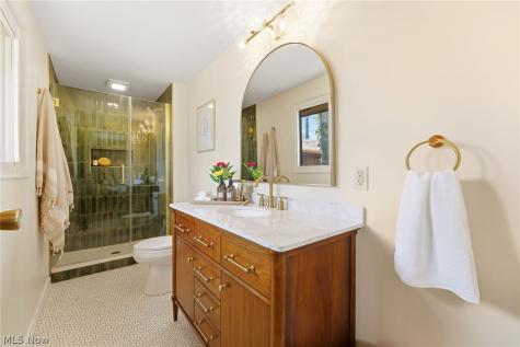 10172 Old Orchard Drive Brecksville OH 44141