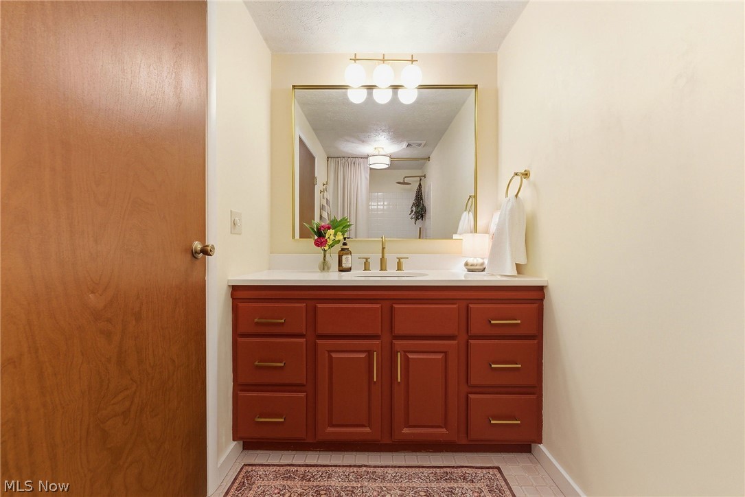 10172 Old Orchard Drive Brecksville OH 44141