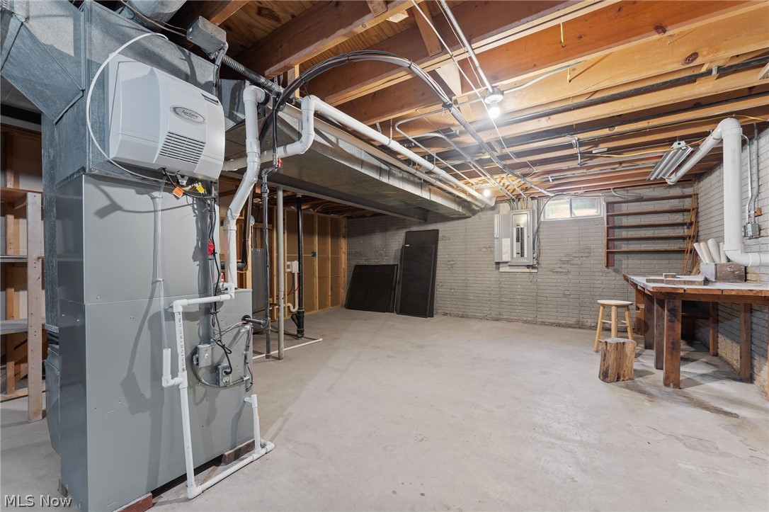 10172 Old Orchard Drive Brecksville OH 44141