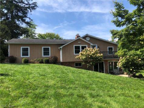12104 Crampton Drive Burton OH 44021
