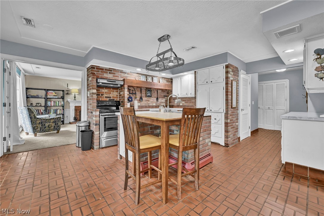 169 Brentview Drive Grafton OH 44044