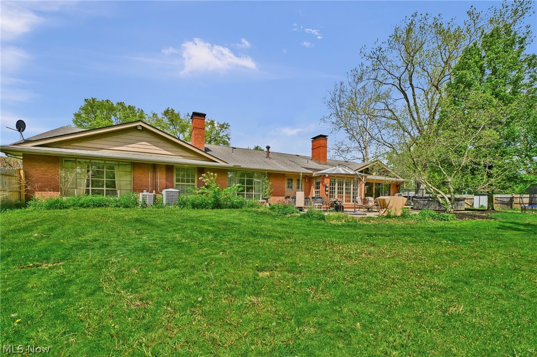 169 Brentview Drive Grafton OH 44044