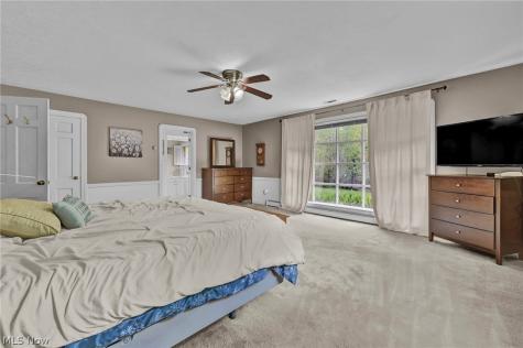 169 Brentview Drive Grafton OH 44044