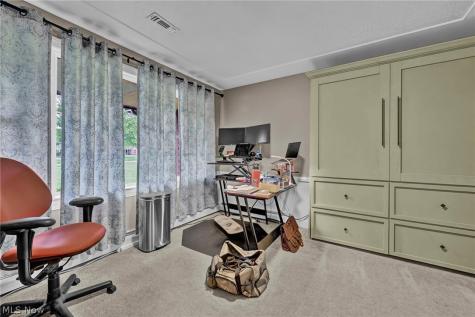 169 Brentview Drive Grafton OH 44044
