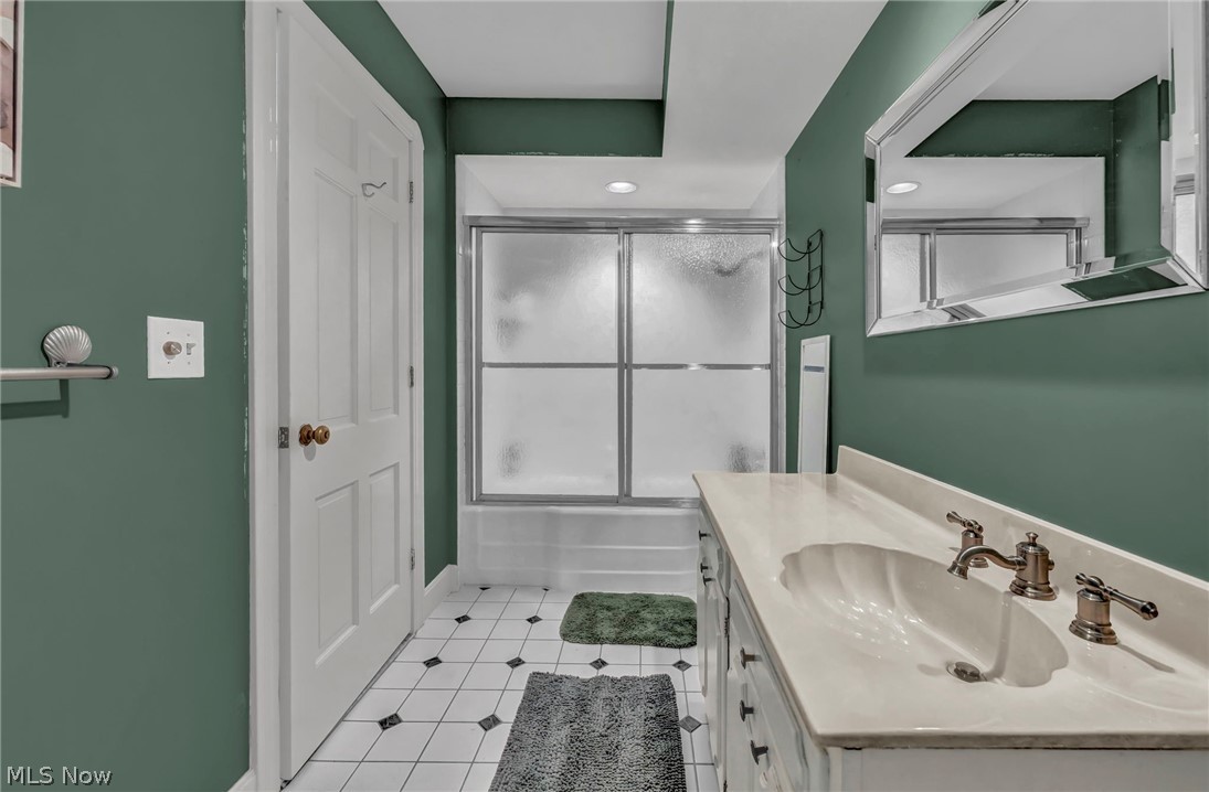 169 Brentview Drive Grafton OH 44044
