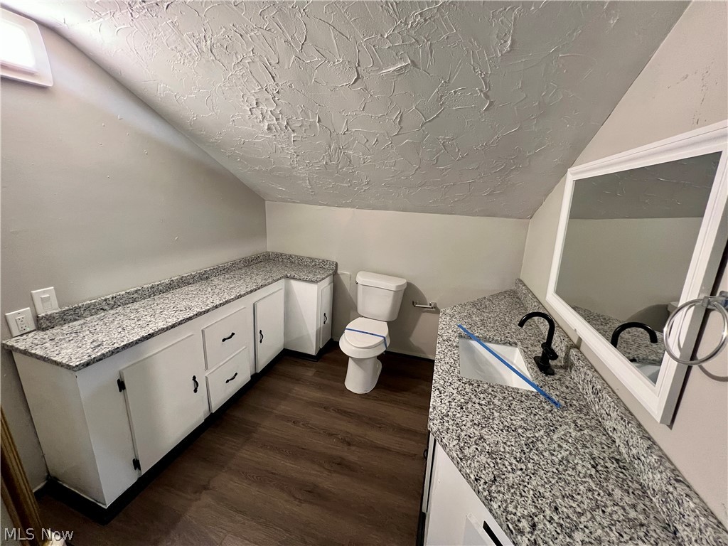 5153 Cato Maple Heights OH 44137