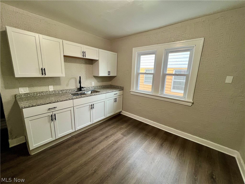 5153 Cato Maple Heights OH 44137