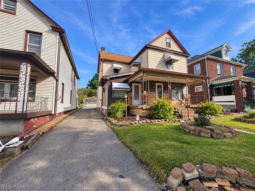 214 Reed Avenue Campbell OH 44405
