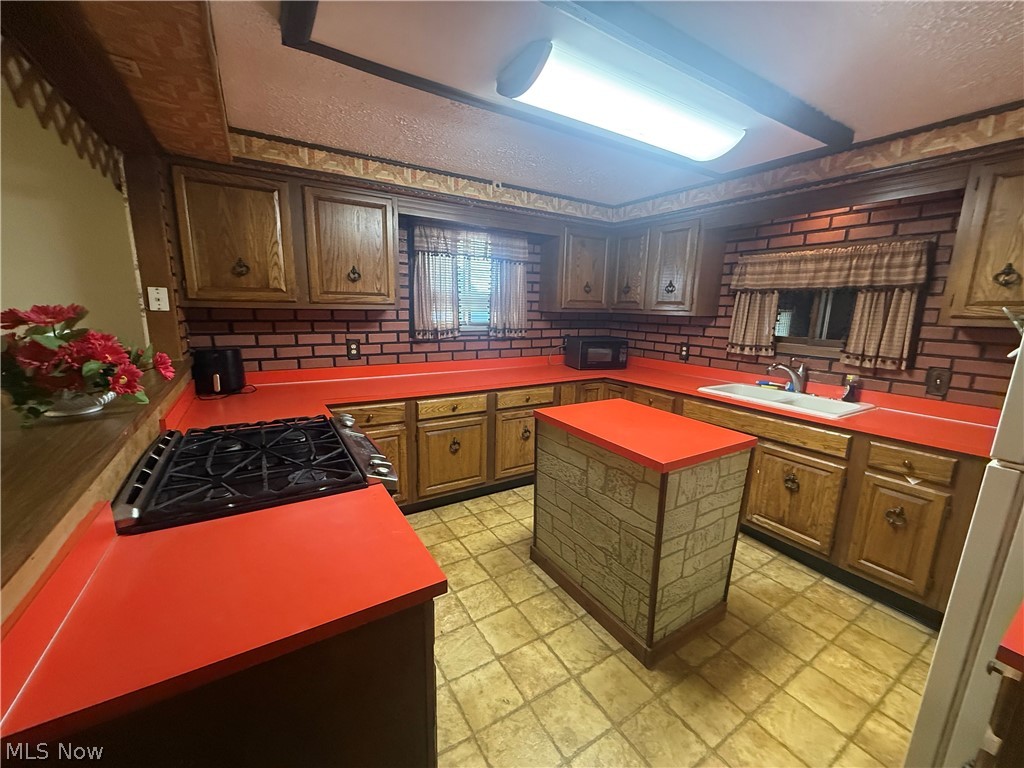 214 Reed Avenue Campbell OH 44405