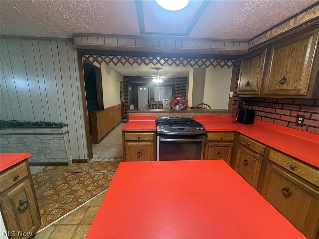 214 Reed Avenue Campbell OH 44405