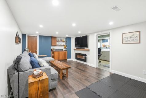 8327 Crystal Creek Road Northfield OH 44067