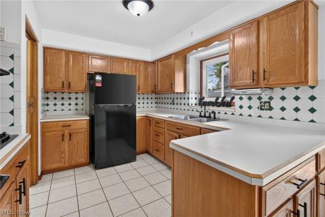 1327 W 26th Street Lorain OH 44052