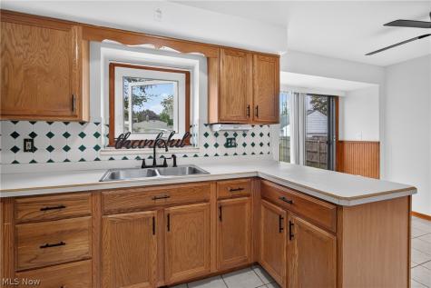 1327 W 26th Street Lorain OH 44052