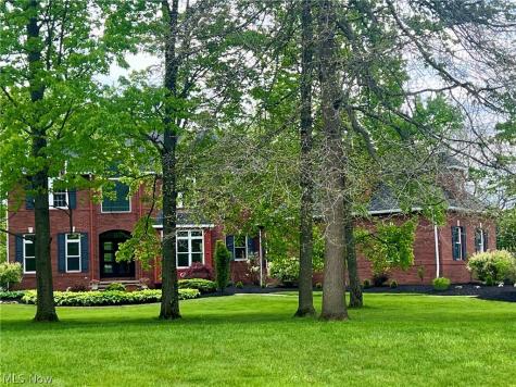 2344 Country Brook Drive Hinckley OH 44233