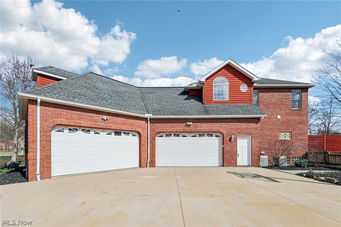 2344 Country Brook Drive Hinckley OH 44233