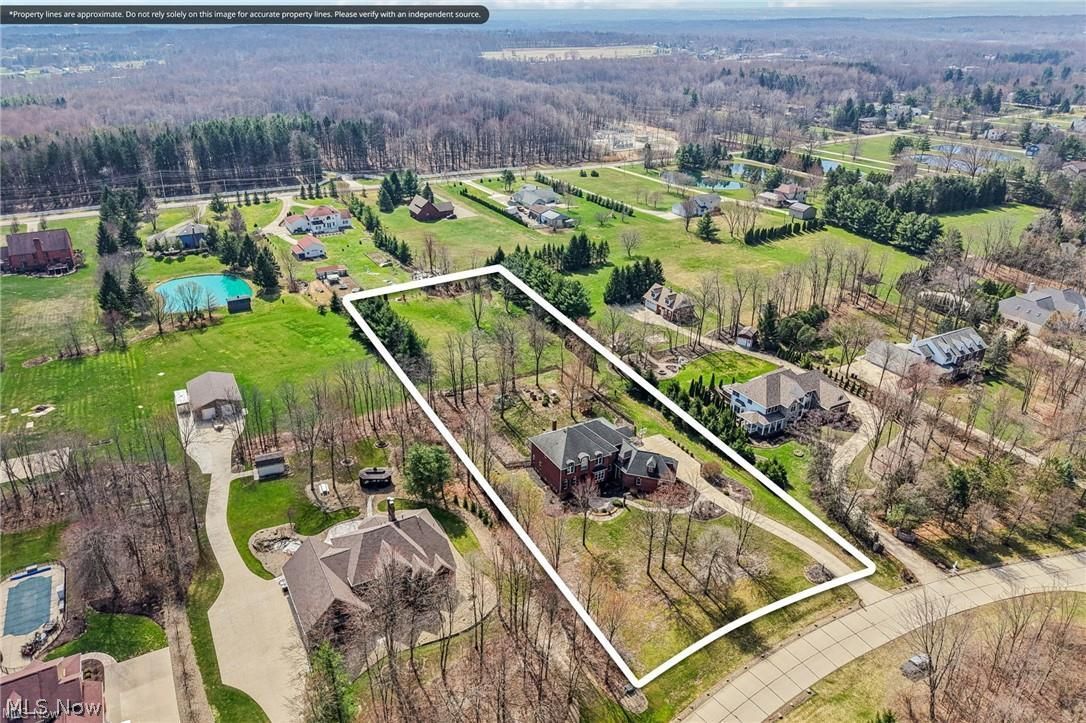 2344 Country Brook Drive Hinckley OH 44233