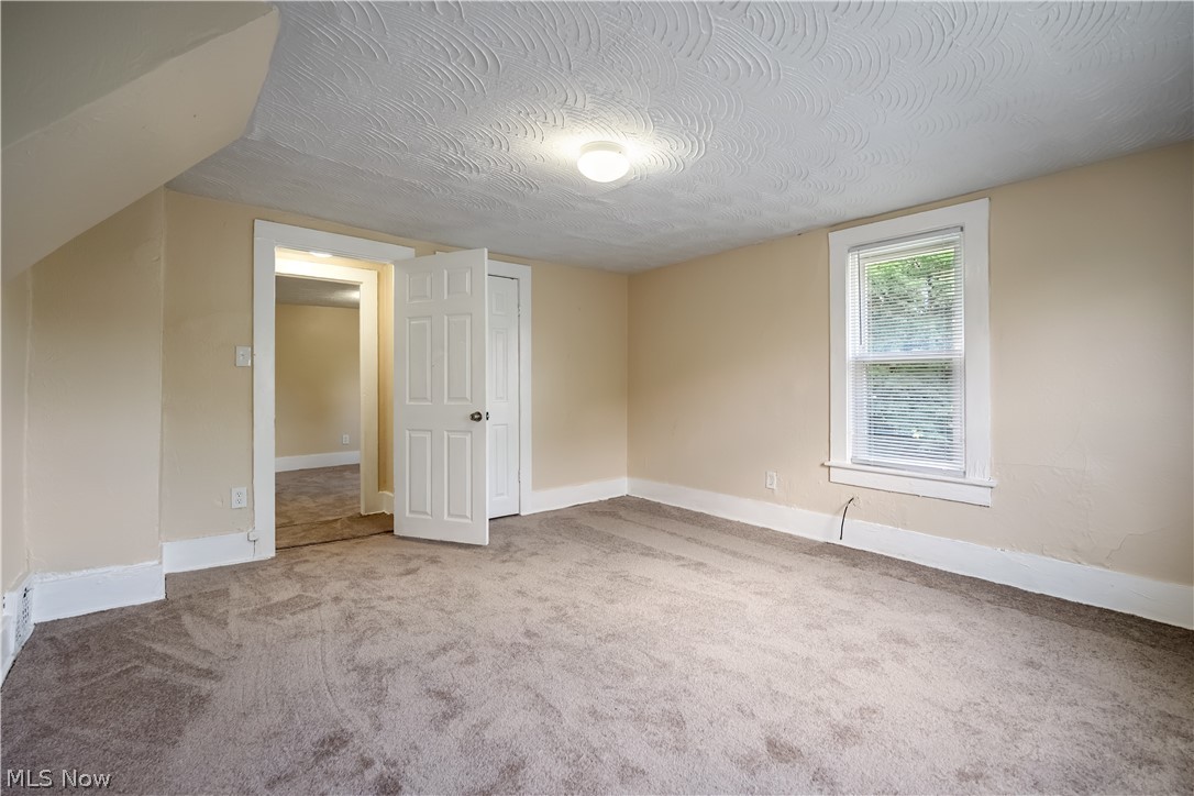 1152 Manning Avenue Akron OH 44307