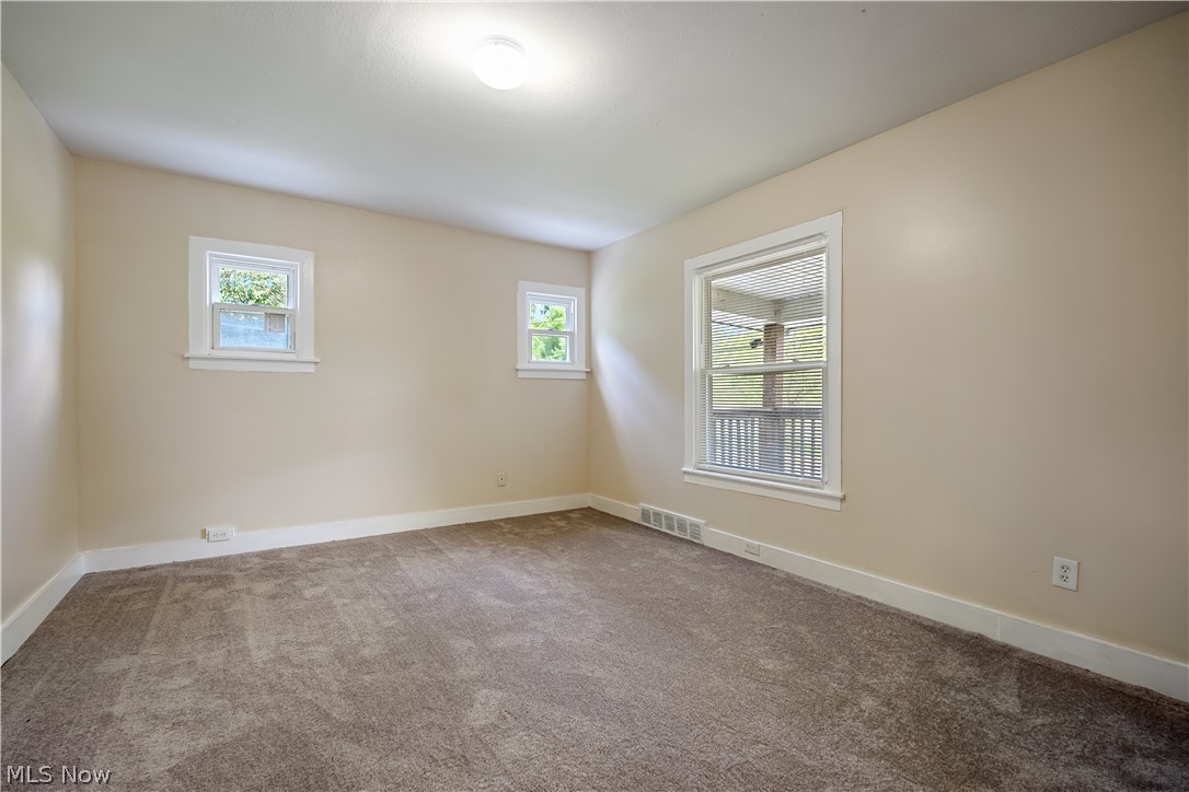 1152 Manning Avenue Akron OH 44307