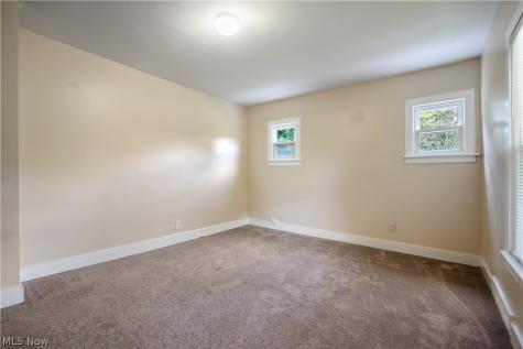 1152 Manning Avenue Akron OH 44307