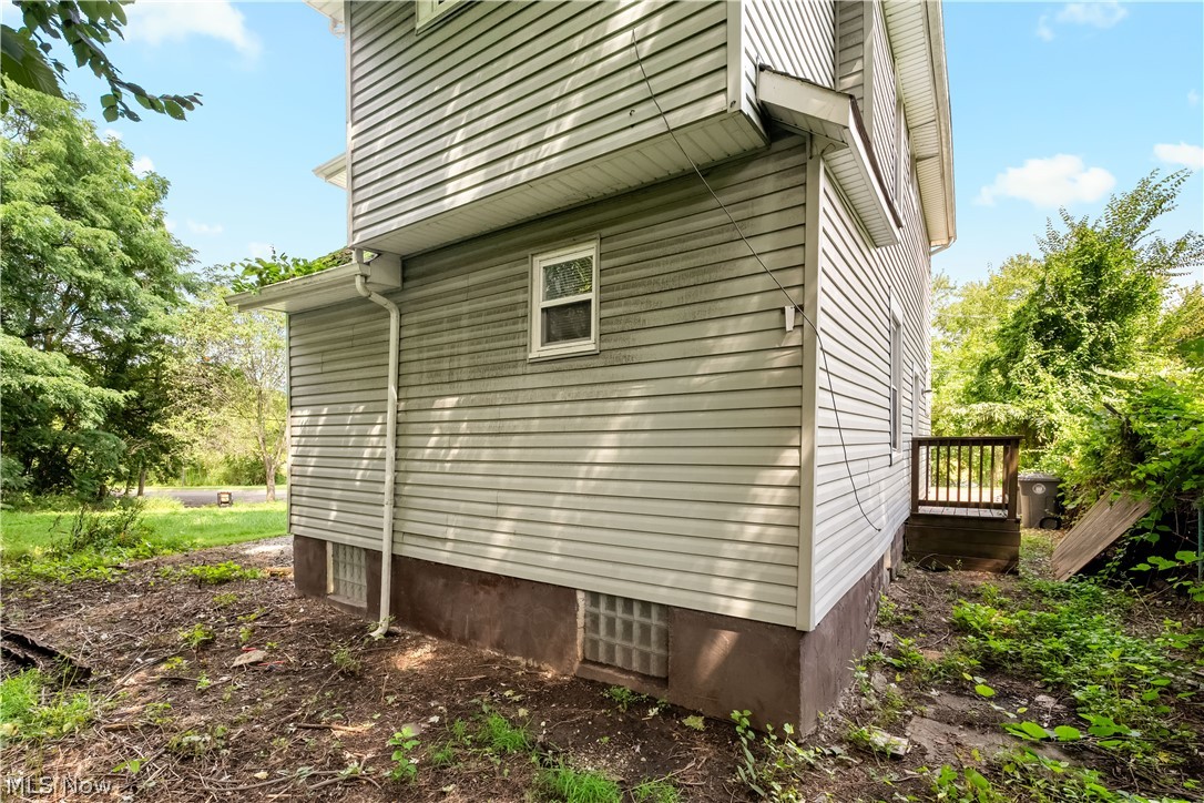 1152 Manning Avenue Akron OH 44307