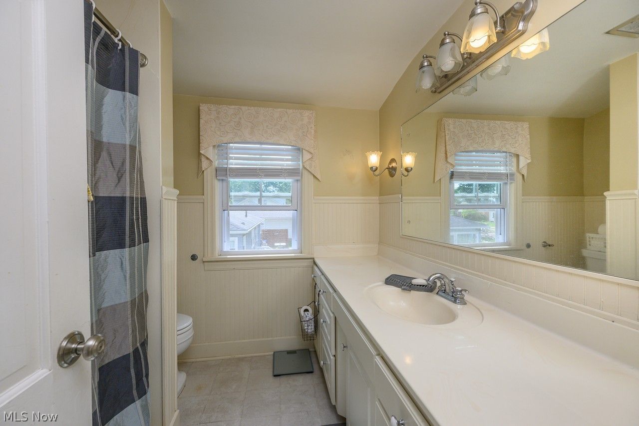 211 Woodrow Street NW North Canton OH 44720