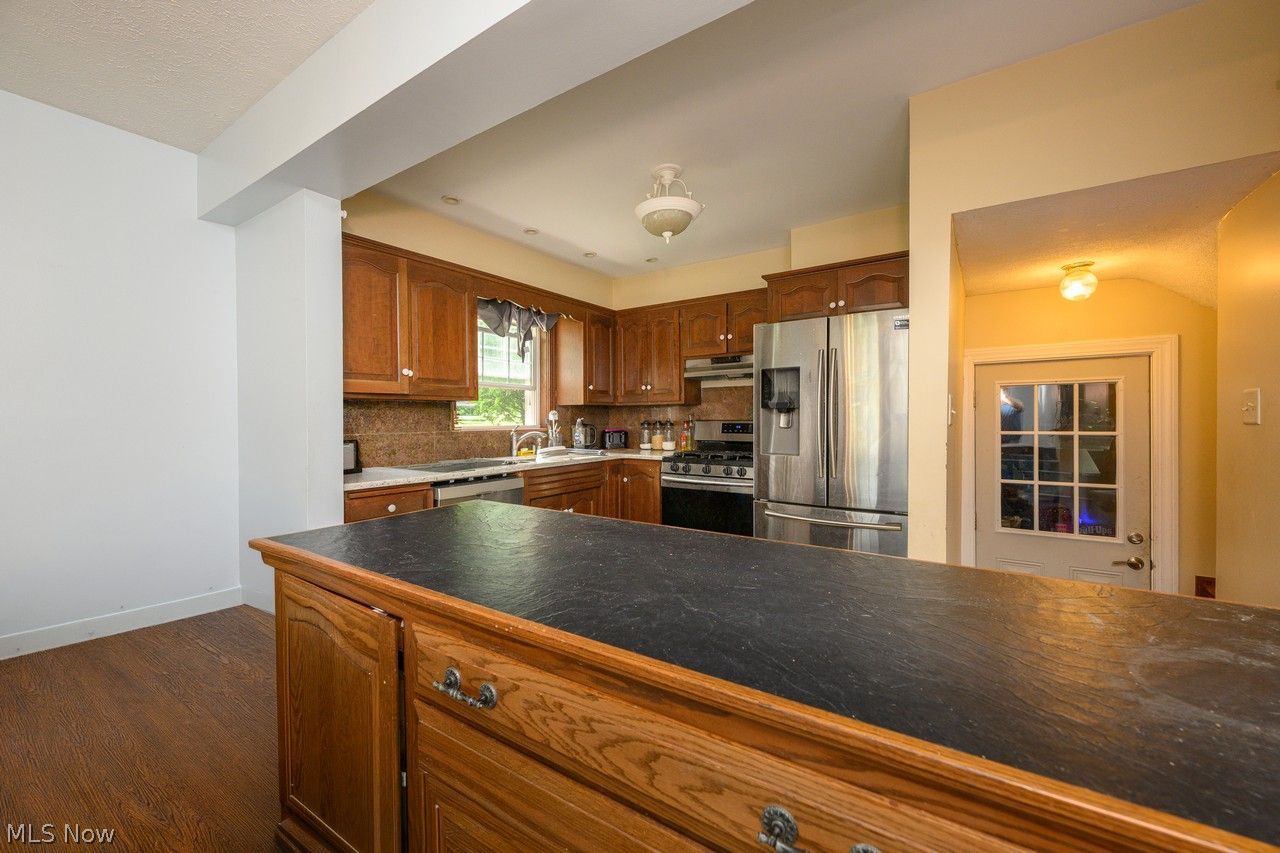211 Woodrow Street NW North Canton OH 44720