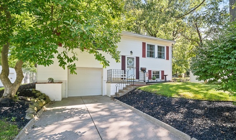 3761 Santom Road N Stow OH 44224