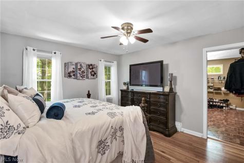32207 Lake Road Avon Lake OH 44012