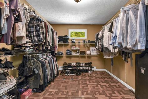 32207 Lake Road Avon Lake OH 44012