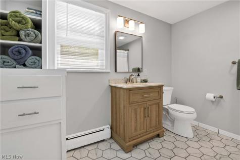 32207 Lake Road Avon Lake OH 44012