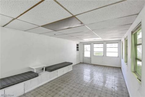 32207 Lake Road Avon Lake OH 44012