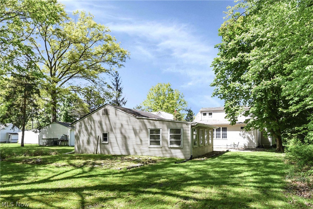 32207 Lake Road Avon Lake OH 44012