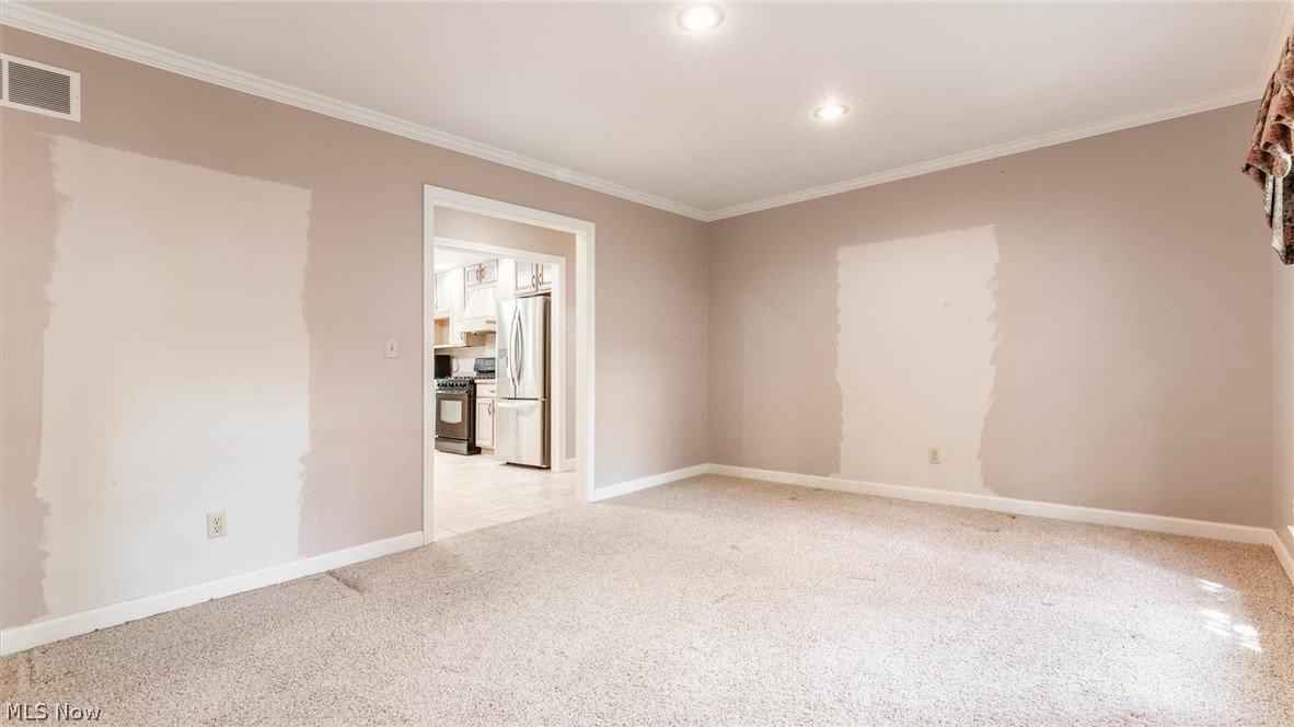 2945 Ash Meadows Boulevard Zanesville OH 43701