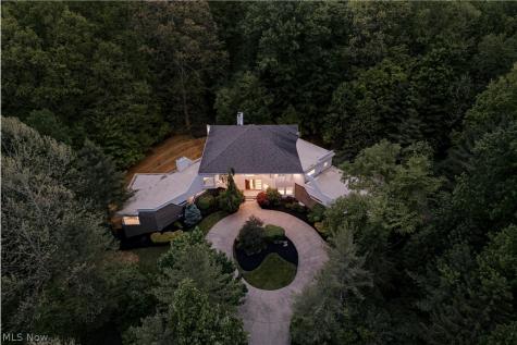 25 River Mountain Drive Moreland Hills OH 44022