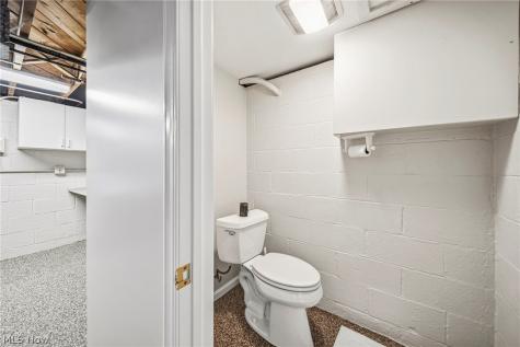 6375 Ashdale Road Mayfield Heights OH 44124