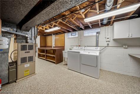 6375 Ashdale Road Mayfield Heights OH 44124
