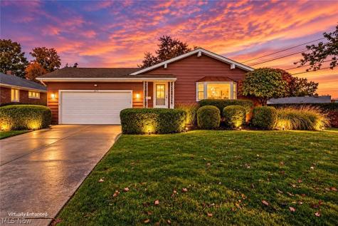 6375 Ashdale Road Mayfield Heights OH 44124