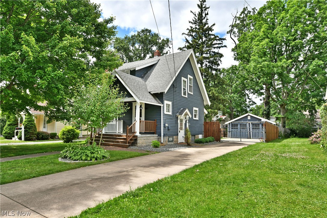 1735 Edgewood Street NE Warren OH 44483