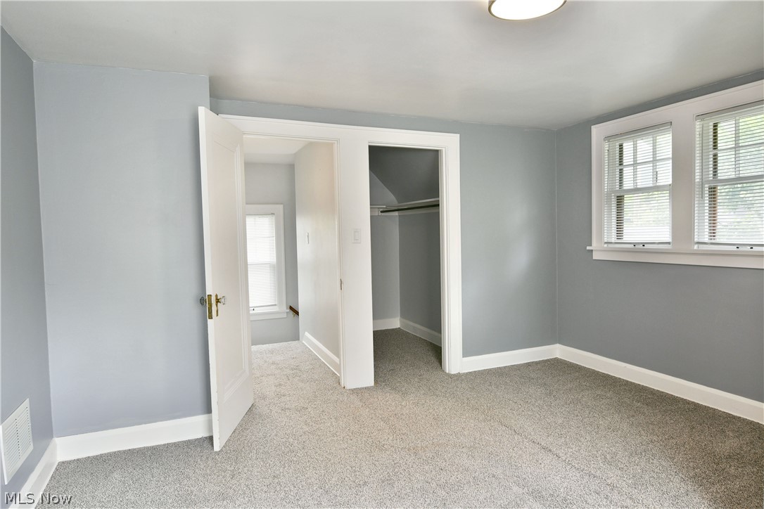 1735 Edgewood Street NE Warren OH 44483